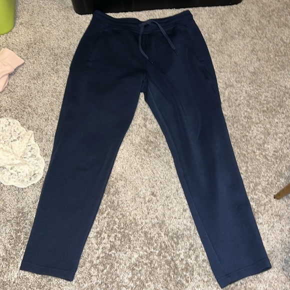 Lululemon City Sleek Sweatpant *28" True Navy Size 6 - Picture 6 of 12